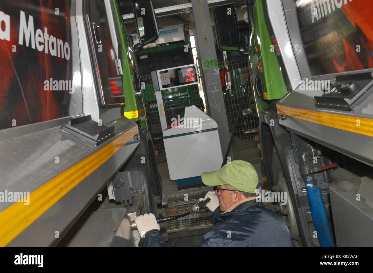 Mailand (Italien), Tankstelle für die Flotte der Müllabfuhr Methan Gas angetrieben von Amsa (Mailand Unternehmen für Umweltdienstleistungen) Stockfoto