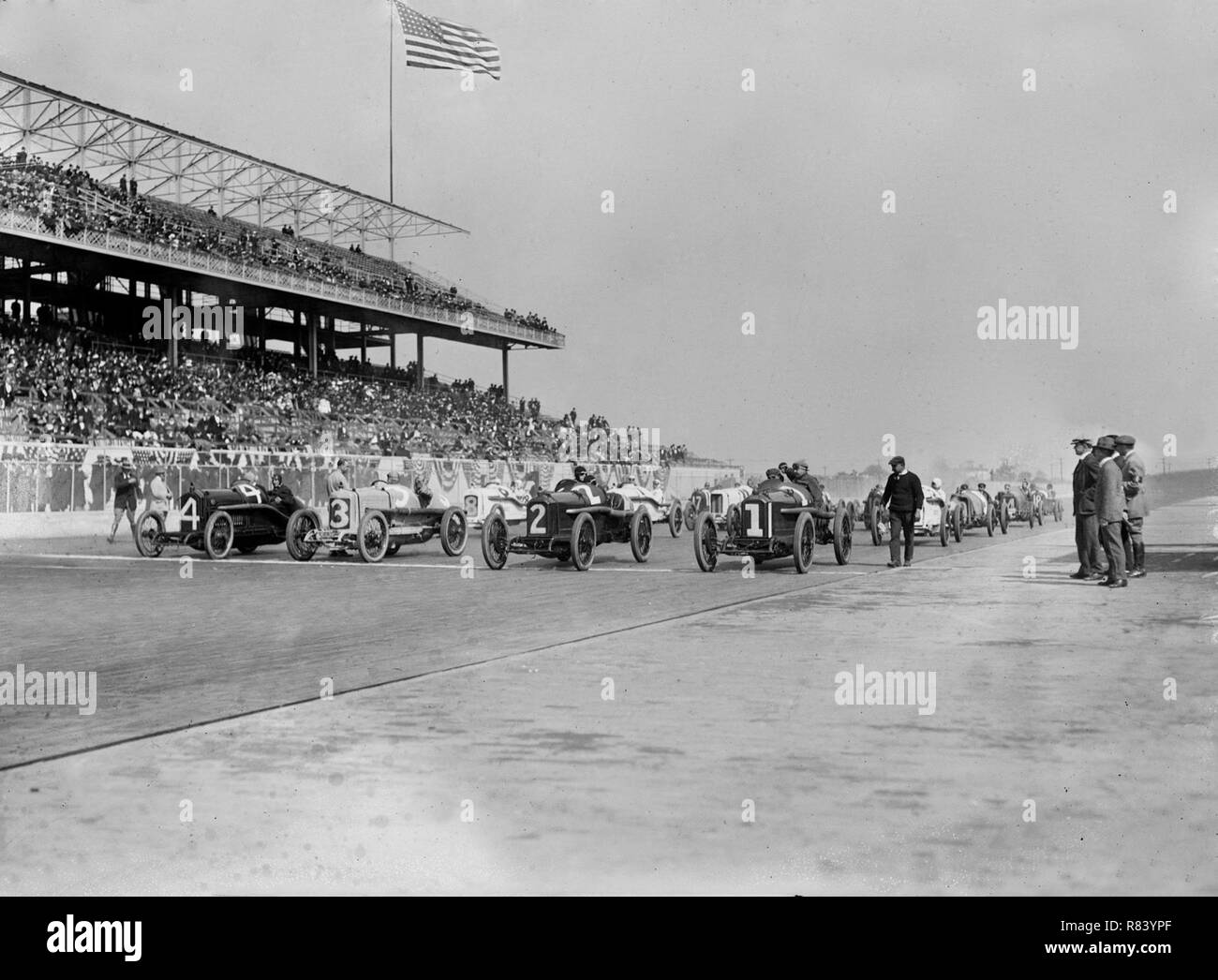 Astor Cup Rennen, Schafkopf Bay Speedway, Long Island, New York, 9. Oktober 1915 Stockfoto