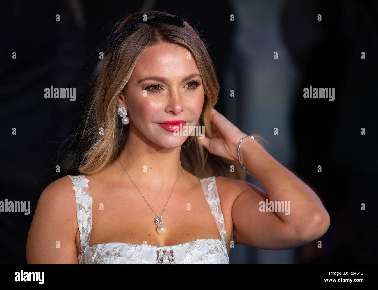 Sophie Herman kommt für die Premiere von 'Mary Poppins gibt 'in der Royal Albert Hall in London. Stockfoto