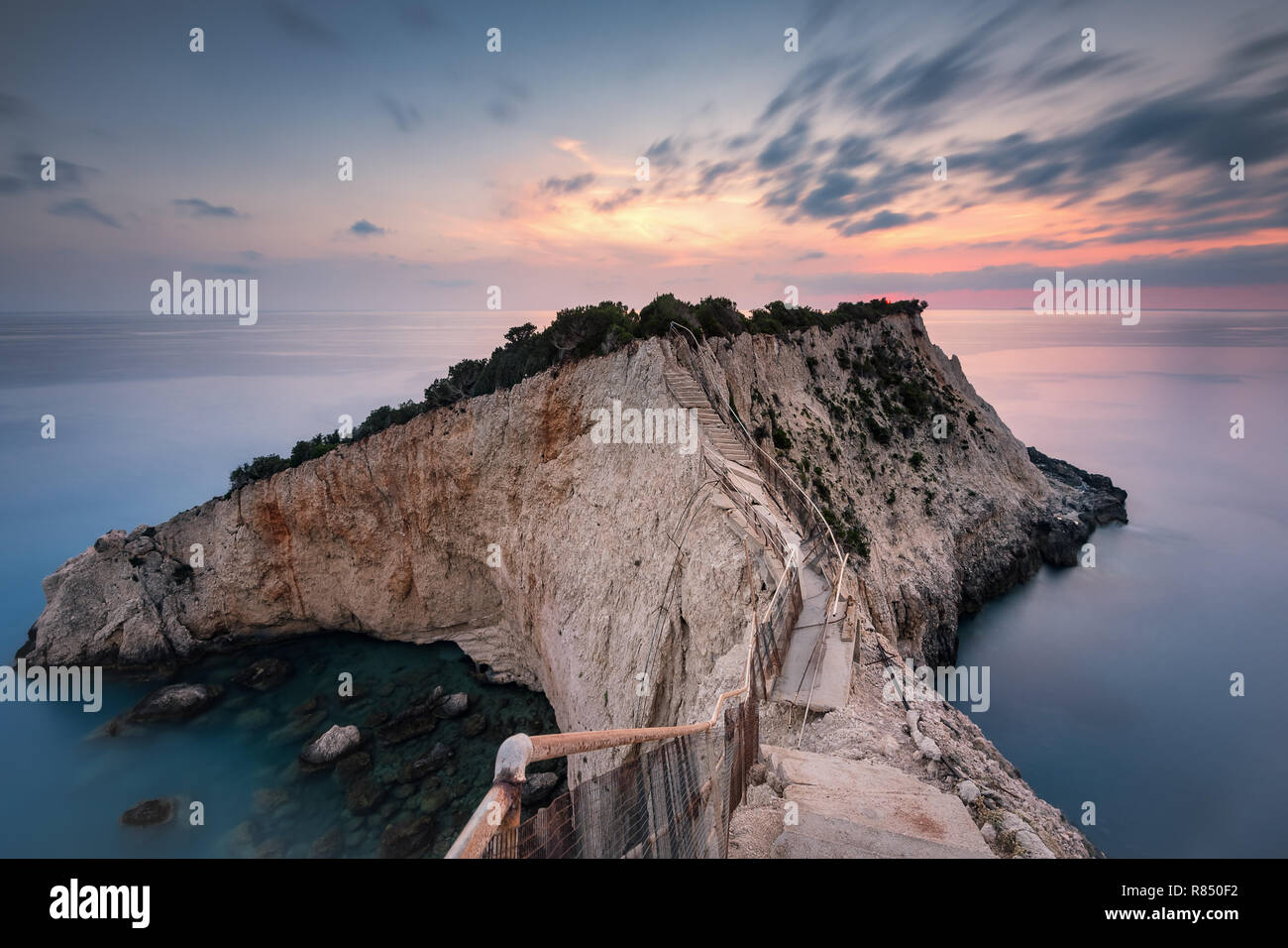 Einer Der Schonsten Strande Der Welt Der Beruhmte Porto Katsiki Lefkada Stockfotografie Alamy