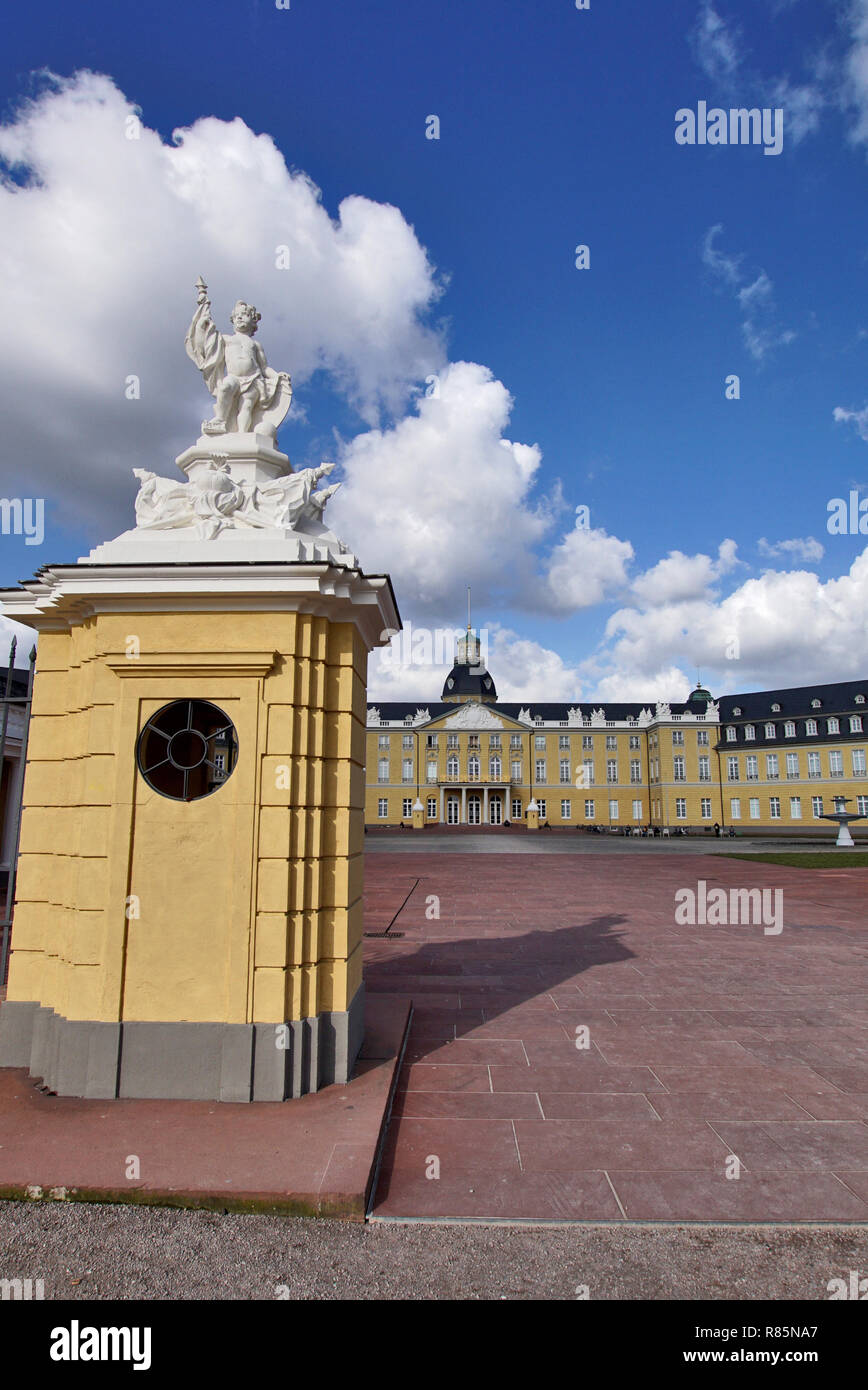 Schloss in Karlsruhe, Deutschland Stockfoto