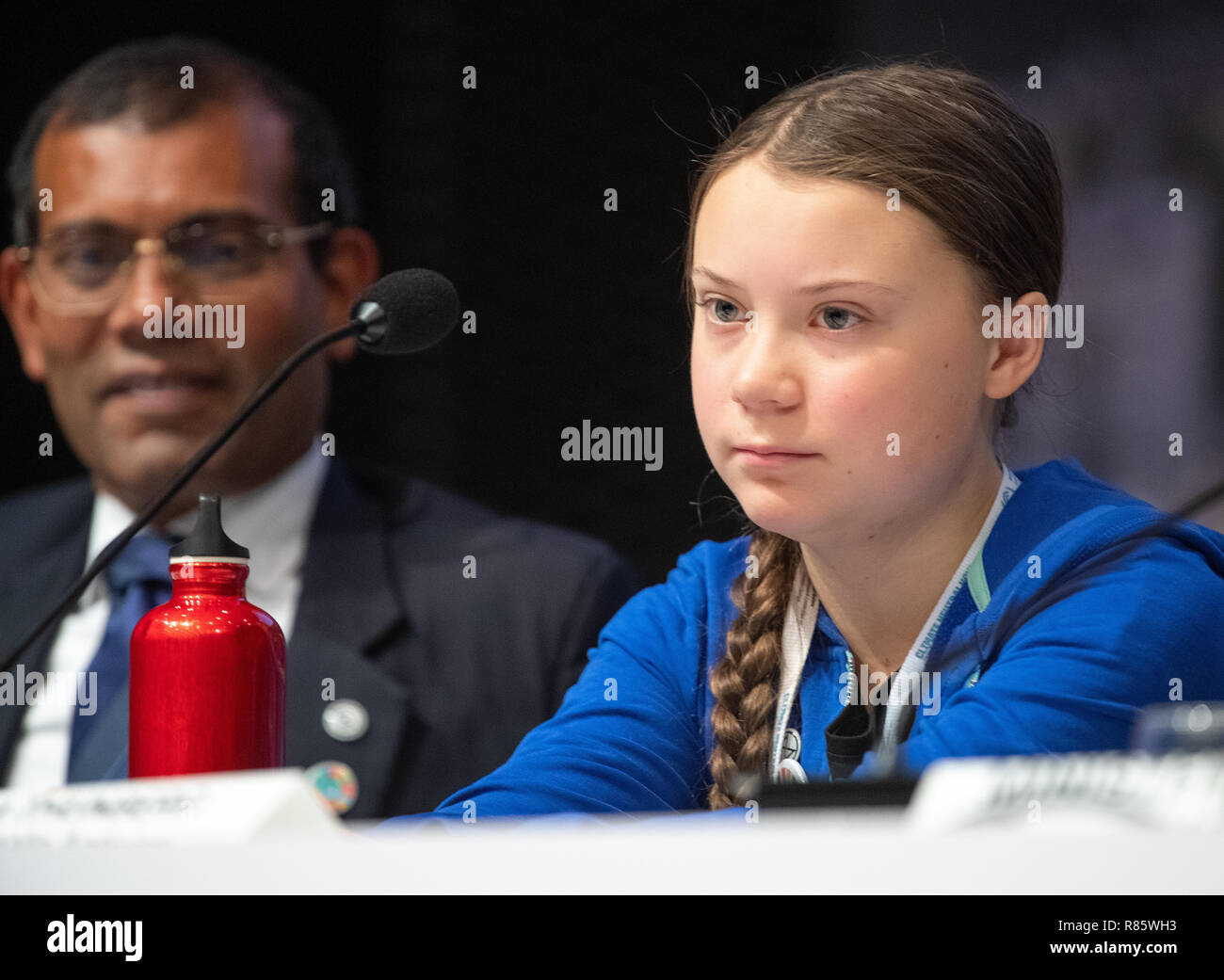 Katowice, Polen. 13 Dez, 2018. Mohamed Nasheed, ehemaliger Präsident der Malediven, und Greta Thunberg, eine junge schwedische Klima Aktivist, nehmen an einer Pressekonferenz in der Weltklimagipfel. Der UN-Klimagipfel zum Klimawandel findet vom 03-14 Dezember 2018 nehmen in der südpolnischen Stadt Kattowitz. Credit: Monika Skolimowska/dpa-Zentralbild/dpa/Alamy leben Nachrichten Stockfoto