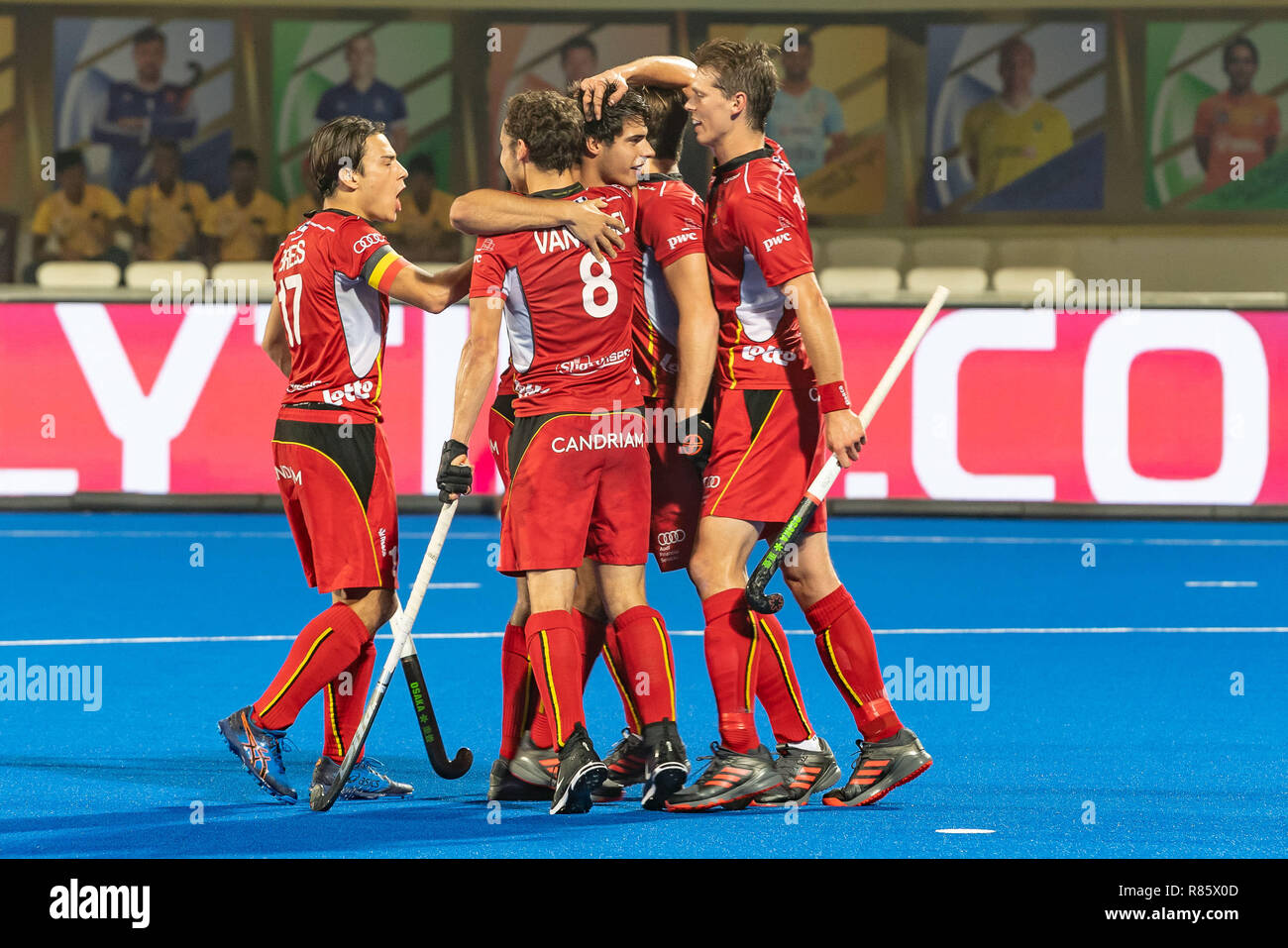 Bhubaneswar Indien 13 Dezember 2018 Odisha S Hockey Manner Wm Bhubaneswar 2018 Veranstaltungsort Kalinga Stadion Thomas Briels Florent Van Aubel Alexander Hendrickx Und Felix Denayer Feiern Das Ziel Wahrend Des Spiels Deutschland Belgien