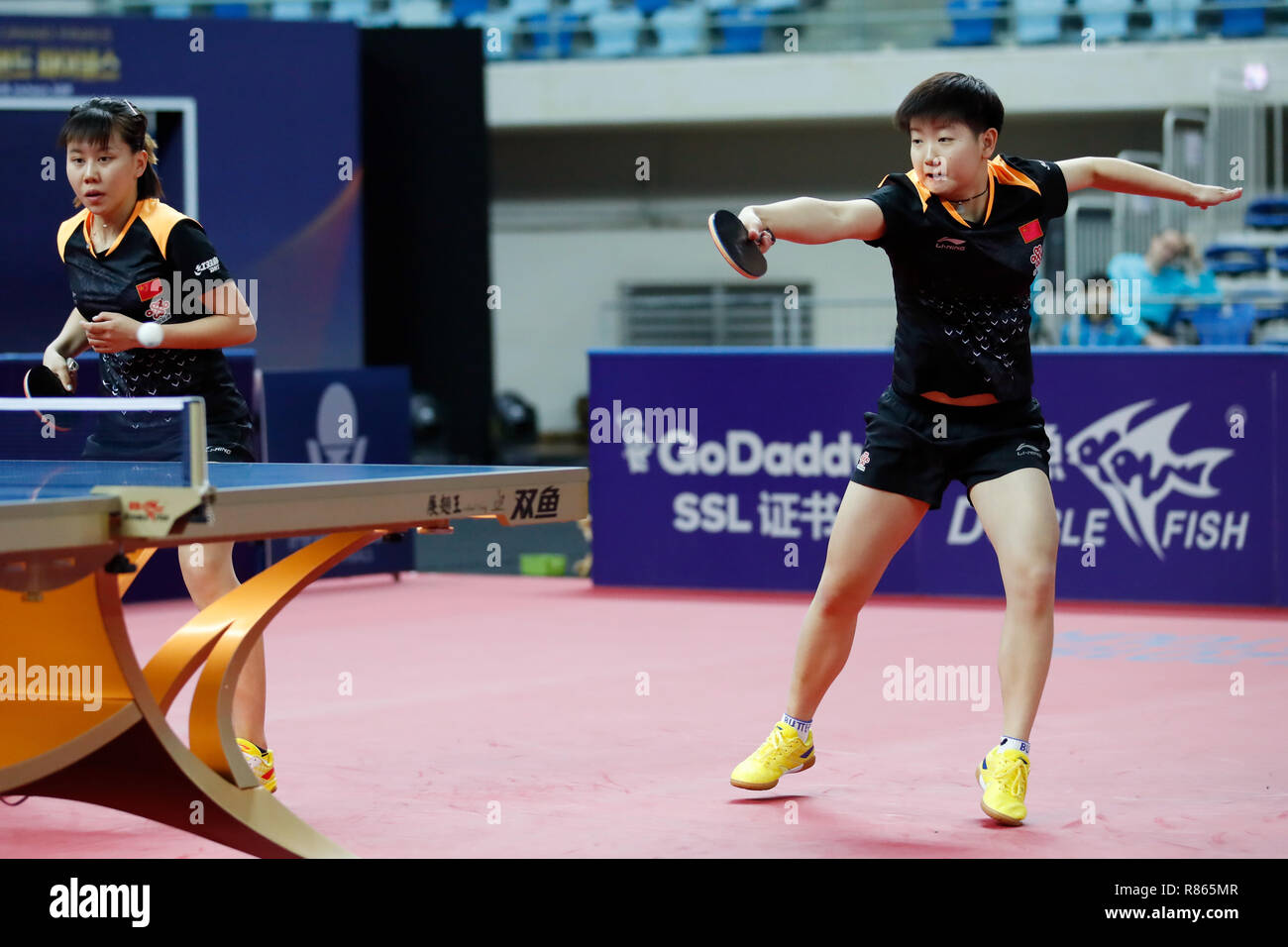 Chen Xingtong & Sonne Yingsha (CHN), 13. Dezember 2018 - Tischtennis: Seamaster 2018 ITTF World Tour Grand Finale Frauen Doppel Halbfinale bei Namdong Gymnasium in Incheon, Südkorea. (Foto von Naoki Morita/LBA SPORT) Stockfoto