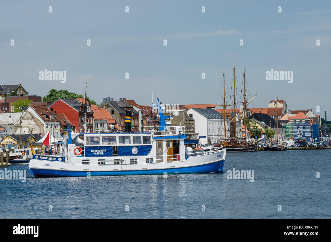 Zahlreiche Attraktionen machen Flensburg ein beliebter Ort für Touristen. Flensburg ist die wirtschaftliche, kulturelle und touristische Zentrum der Region. Stockfoto