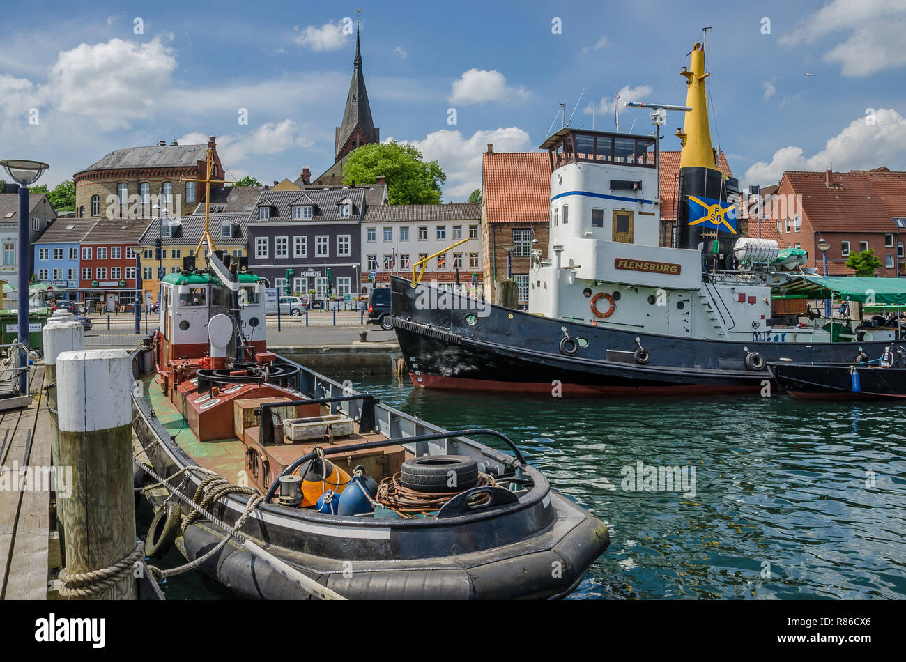 Zahlreiche Attraktionen machen Flensburg ein beliebter Ort für Touristen. Flensburg ist die wirtschaftliche, kulturelle und touristische Zentrum der Region. Stockfoto