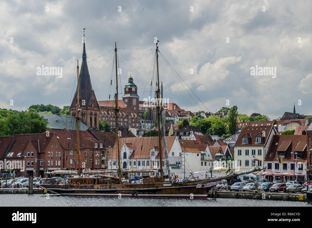Zahlreiche Attraktionen machen Flensburg ein beliebter Ort für Touristen. Flensburg ist die wirtschaftliche, kulturelle und touristische Zentrum der Region. Stockfoto