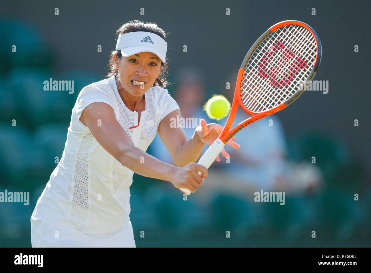 Tennis Legende und TV-Moderatorin Anne Keothavong von GB während der Wimbledon Championships 2018 Stockfoto
