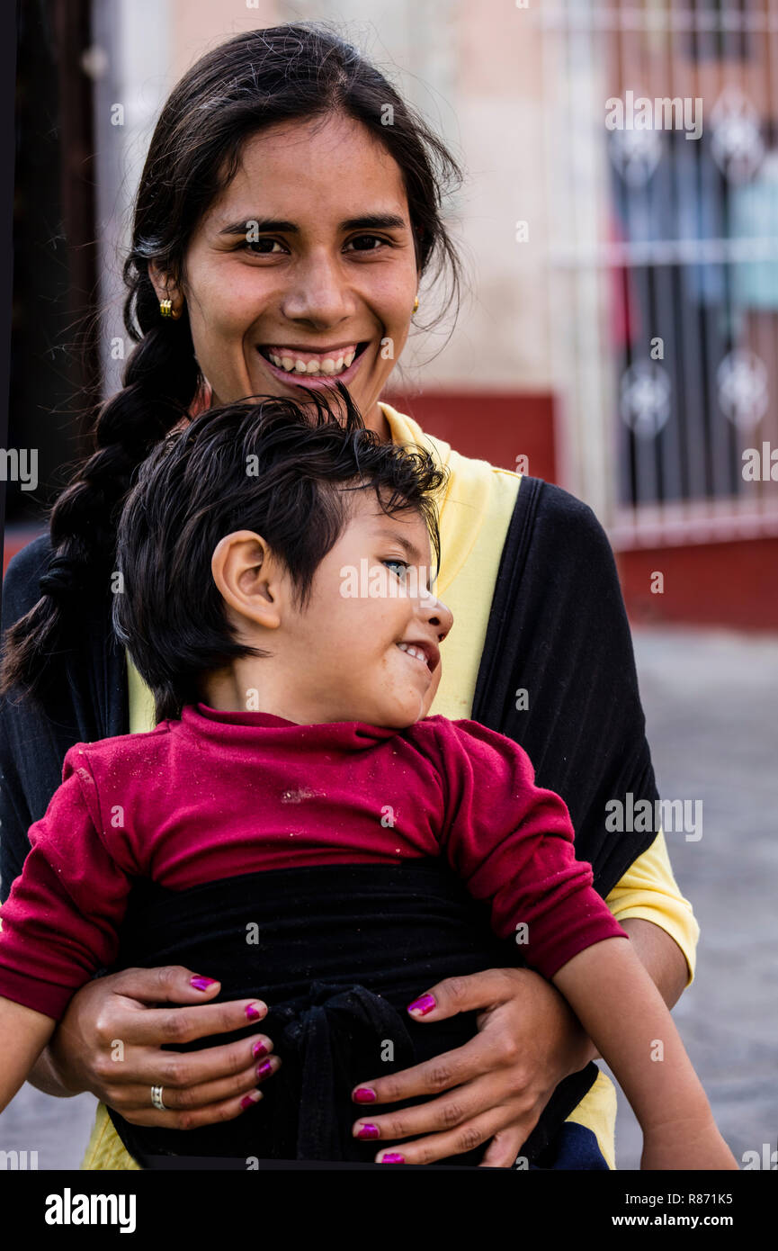 Einer mexikanischen Mutter und Kind - Guanajuato, Mexiko Stockfoto