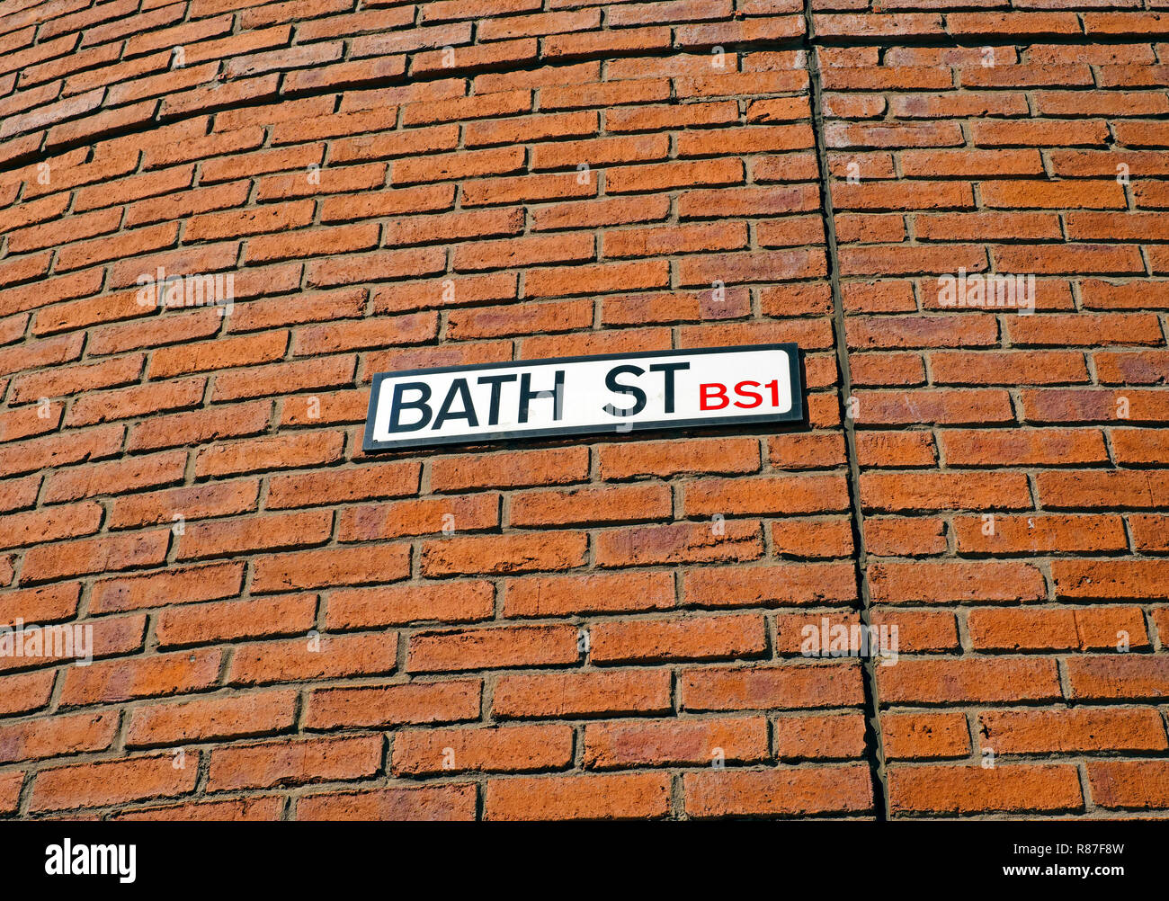 Die Benennung einer Straße auf eine Mauer auf Bath Street, Bristol, UK. Stockfoto