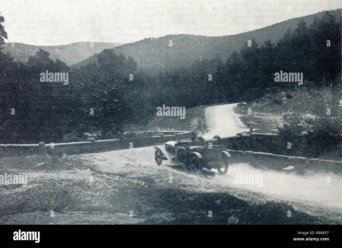 Carlos de Salamanca sur Rolls Royce, Sieger Coupe du Circuit de Guadarrama en Juin 1913 (Le Premier Grand Prix d'Espagne, pour voitures de Tourisme). Stockfoto