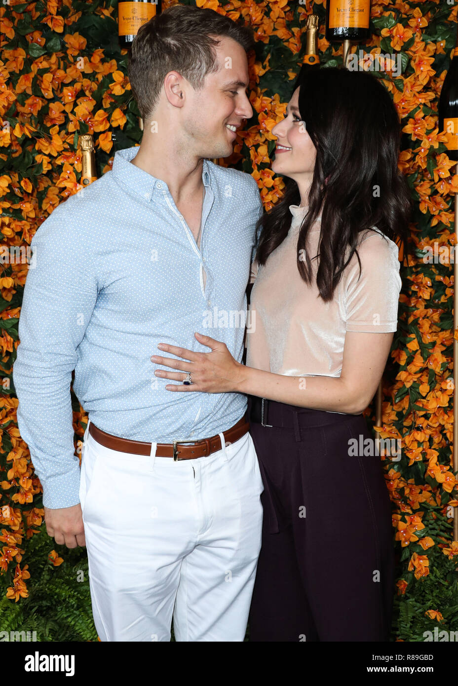 PACIFIC PALISADES, Los Angeles, CA, USA - Oktober 06: Freddie Stroma, Johanna Braddy am 9. jährlichen Veuve Clicquot Polo Classic Los Angeles at Will Rogers State Historic Park am 6. Oktober 2018 in Pacific Palisades, Los Angeles, Kalifornien, USA. (Foto von Xavier Collin/Image Press Agency) Stockfoto