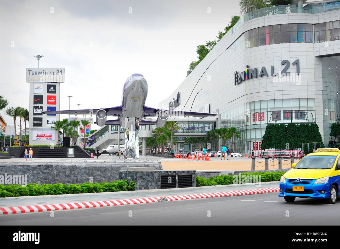 Anschlußklemme 21 Shopping Mall Pattaya Thailand Stockfoto