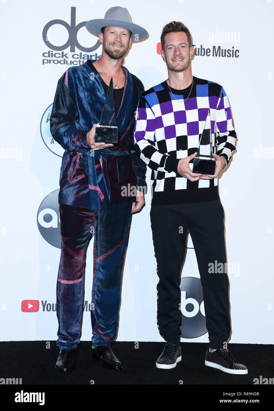 LOS ANGELES, Ca, USA - 09 Oktober: Tyler Hubbard, Brian Kelley, Florida Georgia Linie in der Presse bei den American Music Awards 2018 gehalten am Microsoft Theatre L.A. Live, die am 9. Oktober in Los Angeles, Kalifornien 2018, United States. (Foto von Xavier Collin/Image Press Agency) Stockfoto