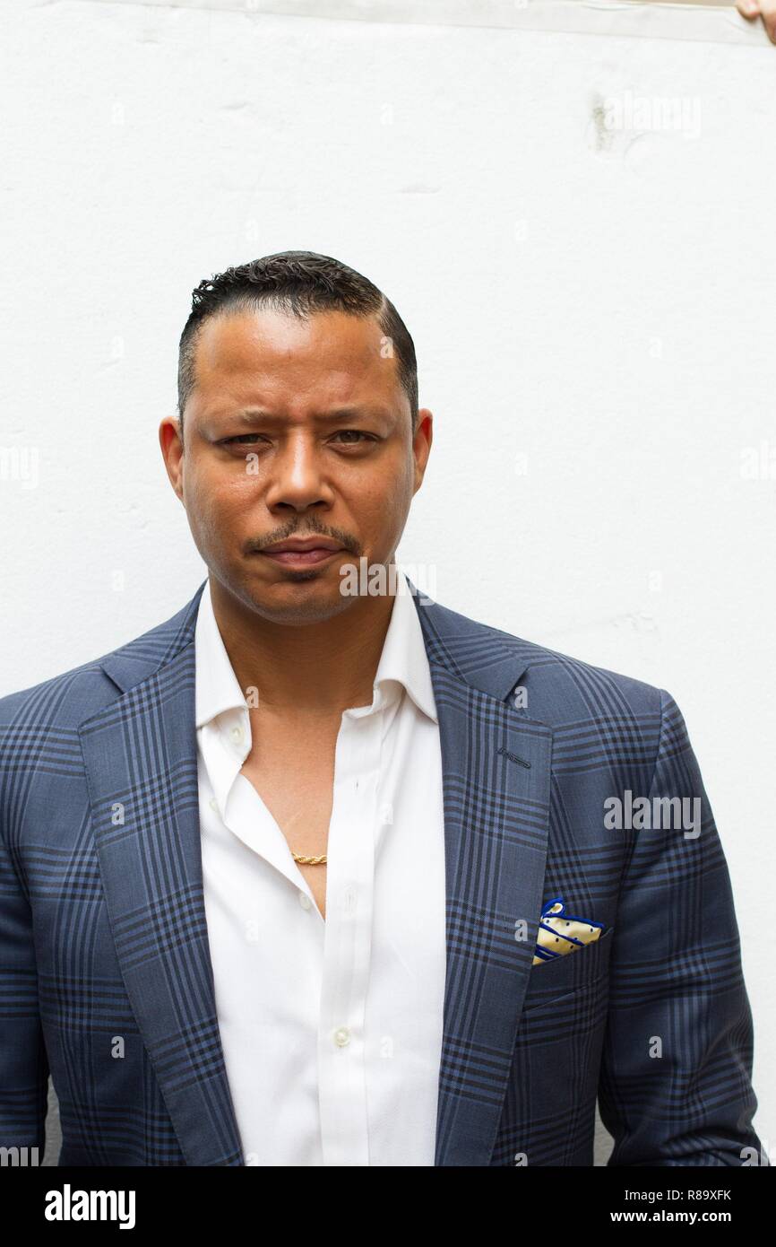 Toter Mann Unten Jahr 2013 Usa Regie Niels Arden Oplev Terrence Howard Stockfotografie Alamy