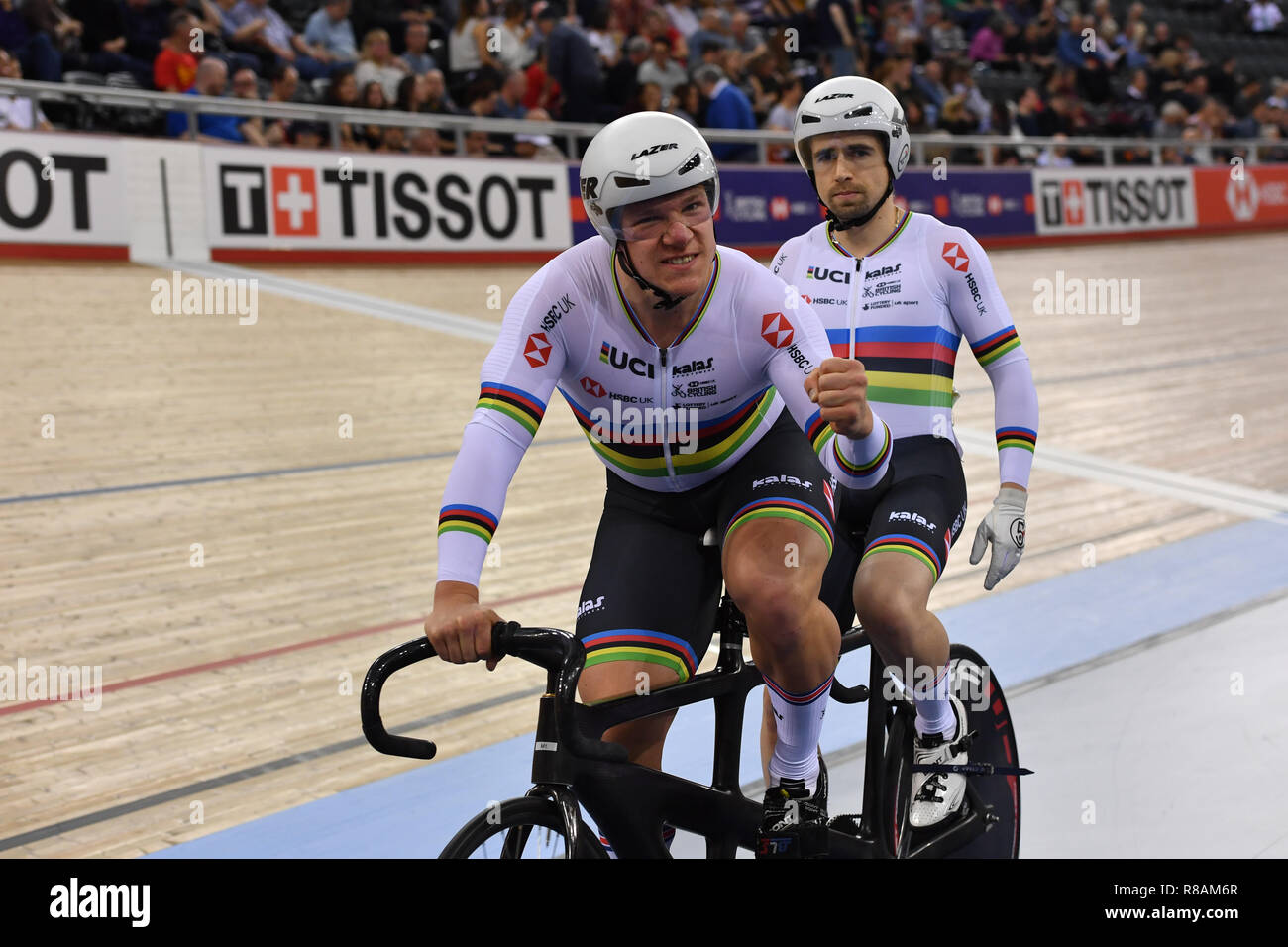 London, Großbritannien. 14. Dezember, 2018. Fachie Neil MBE und Rotherham Matt (GBR) in gemischten Para B Sprint Halbfinale - H1 während Tissot UCI Track Cycling World Cup IV bei Lee Valley VeloPark am Freitag, den 14. Dezember 2018. LONDON ENGLAND. (Nur redaktionelle Nutzung, eine Lizenz für die gewerbliche Nutzung erforderlich. Keine Verwendung in Wetten, Spiele oder einer einzelnen Verein/Liga/player Publikationen.) Credit: Taka Wu/Alamy leben Nachrichten Stockfoto