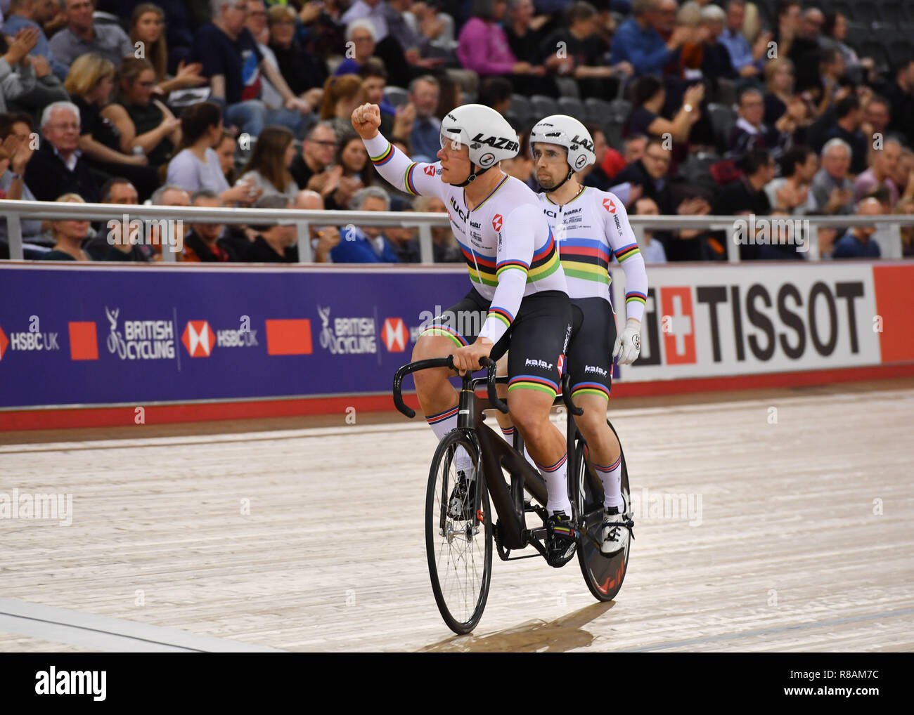 London, Großbritannien. 14. Dezember, 2018. Fachie Neil MBE und Rotherham Matt (GBR) in gemischten Para B Sprint Halbfinale - H1 während Tissot UCI Track Cycling World Cup IV bei Lee Valley VeloPark am Freitag, den 14. Dezember 2018. LONDON ENGLAND. (Nur redaktionelle Nutzung, eine Lizenz für die gewerbliche Nutzung erforderlich. Keine Verwendung in Wetten, Spiele oder einer einzelnen Verein/Liga/player Publikationen.) Credit: Taka Wu/Alamy leben Nachrichten Stockfoto