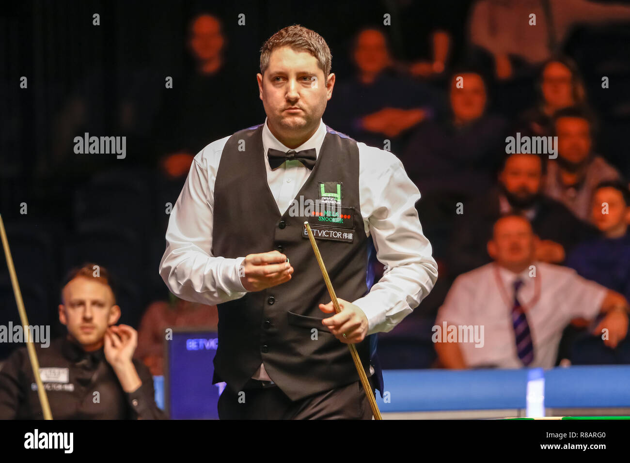 Glasgow, Schottland, Großbritannien. 14. Dez 2018. Viertelfinale der BetVictor Home Nationen Serie Scottish Open, wo Stuart Carrington auf Judd Trump im Emirates Arena, Glasgow stattfindet. Credit: Colin Poultney/Alamy leben Nachrichten Stockfoto