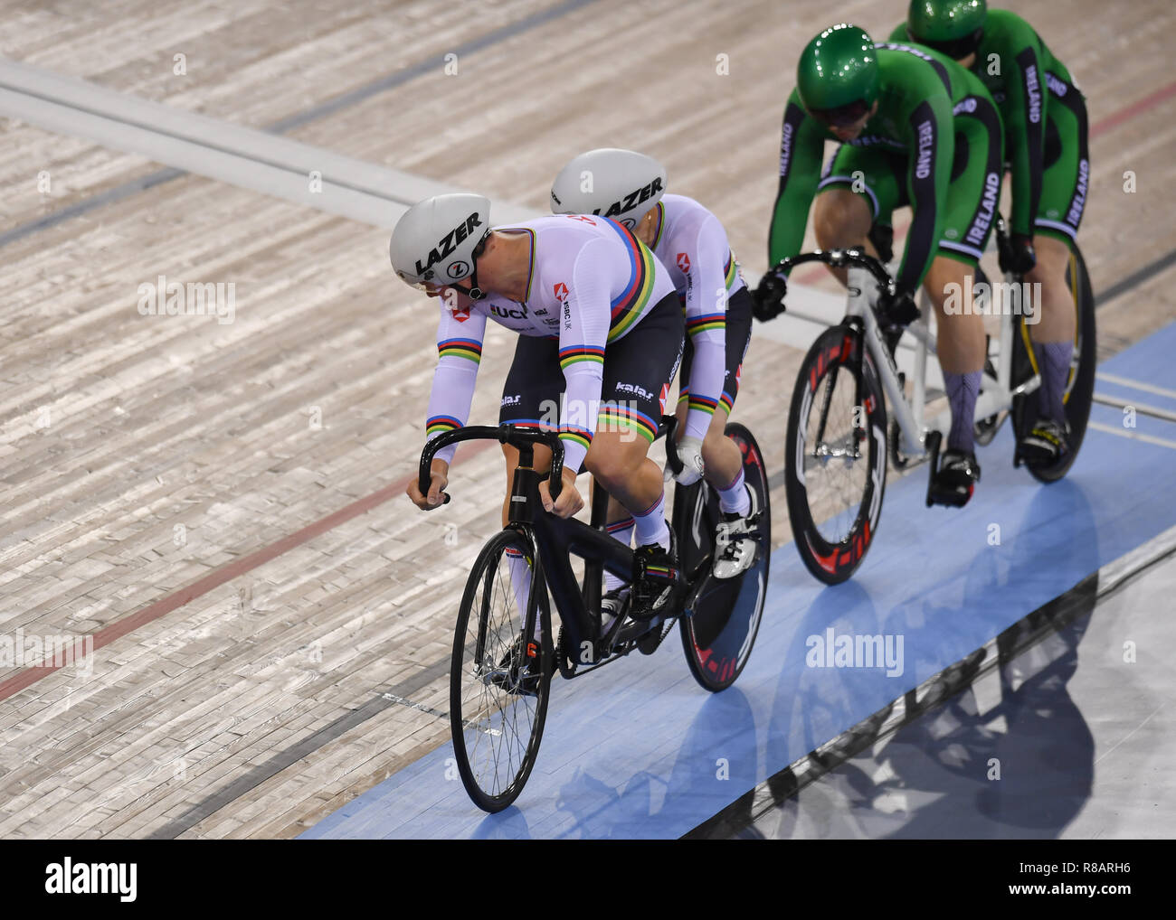 London, Großbritannien. 14. Dez 2018. FACHE MBE Neil und Rotherham Matt (GBR) in gemischten Para B Sprint Finale für Gold - Rennen 1 während Tissot UCI Track Cycling World Cup IV bei Lee Valley VeloPark am Freitag, den 14. Dezember 2018. LONDON ENGLAND. (Nur redaktionelle Nutzung, eine Lizenz für die gewerbliche Nutzung erforderlich. Keine Verwendung in Wetten, Spiele oder einer einzelnen Verein/Liga/player Publikationen.) Credit: Taka Wu/Alamy leben Nachrichten Stockfoto