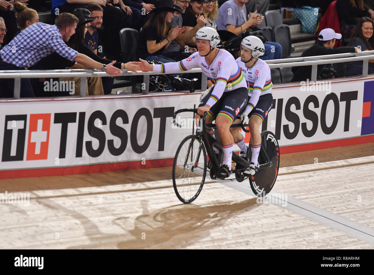 London, Großbritannien. 14. Dez 2018. FACHI MBE Neil und Rotherham Matt (GBR) in gemischten Para B Sprint Finale für Gold - 2. Rennen während Tissot UCI Track Cycling World Cup IV bei Lee Valley VeloPark am Freitag, den 14. Dezember 2018. LONDON ENGLAND. (Nur redaktionelle Nutzung, eine Lizenz für die gewerbliche Nutzung erforderlich. Keine Verwendung in Wetten, Spiele oder einer einzelnen Verein/Liga/player Publikationen.) Credit: Taka Wu/Alamy leben Nachrichten Stockfoto