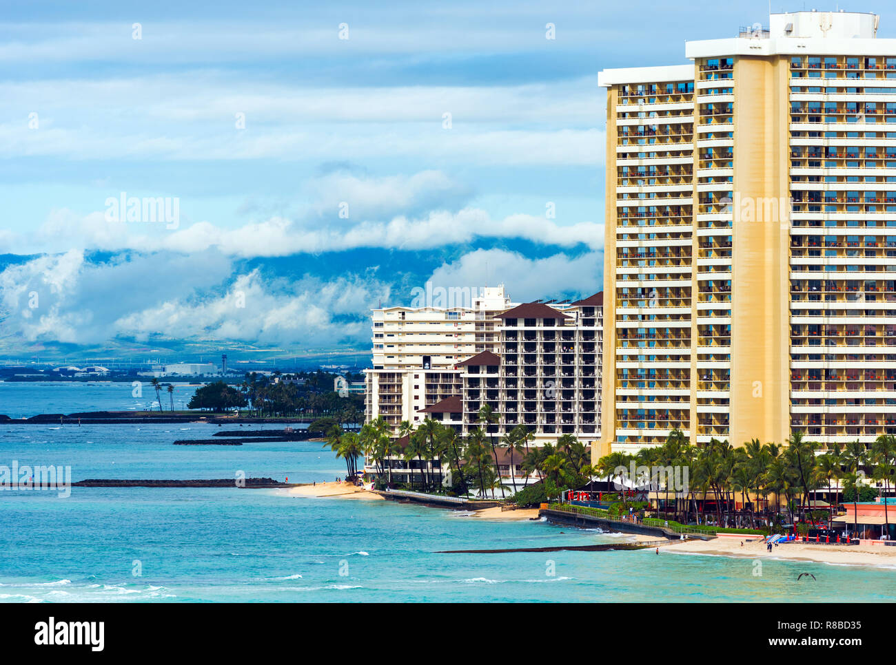 Blick auf den Strand der Stadt in Honolulu, Hawaii. Kopieren Sie Platz für Text Stockfoto