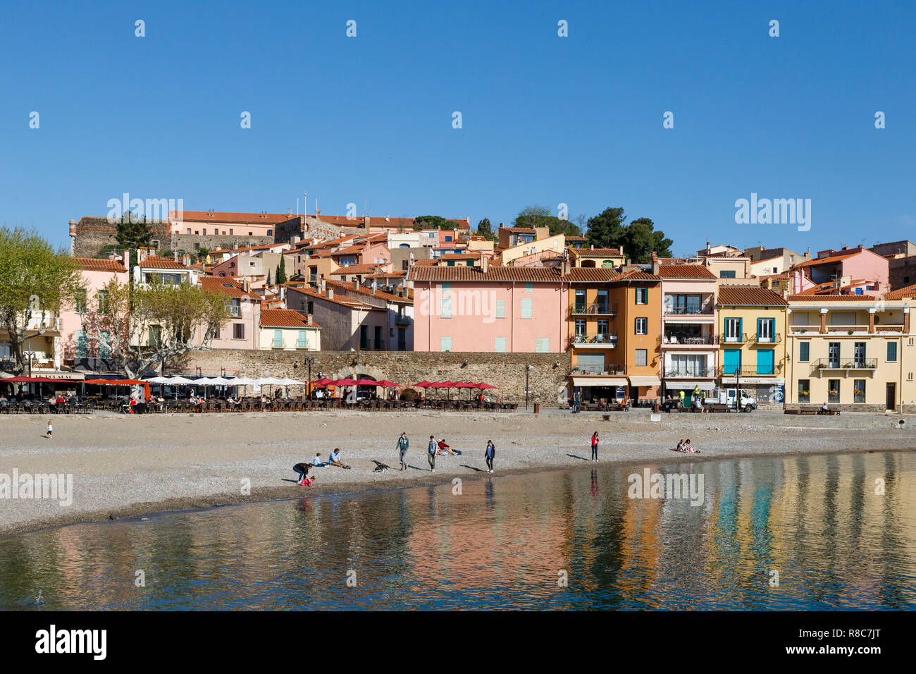 Frankreich, Pyrenees Orientales, Cote Vermeille, Collioure, Boramar Strand // Frankreich, Pyrénées-Orientales (66), Côte Vermeille, Collioure, plage Boramar Stockfoto