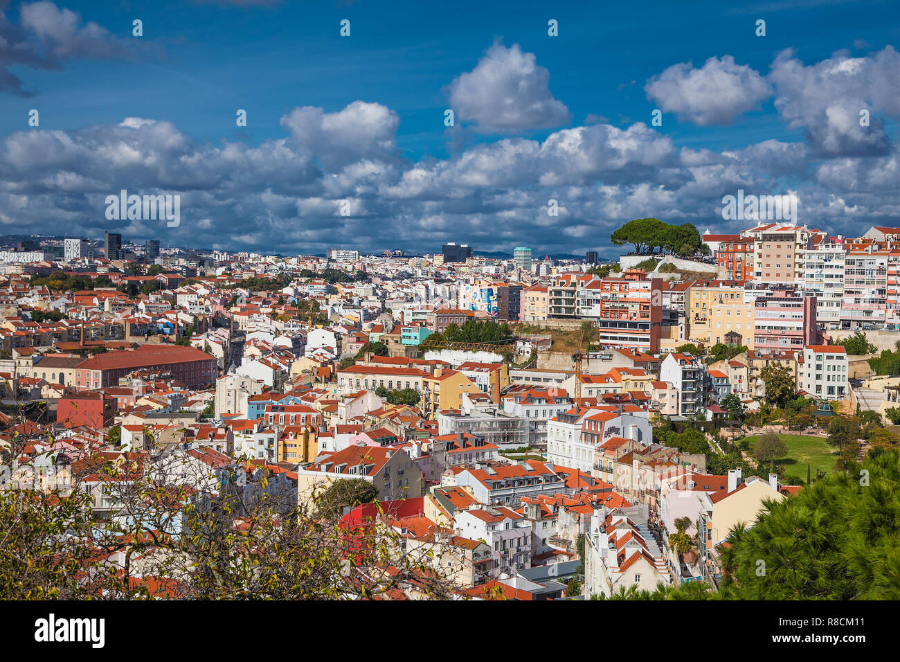 Lissabon, Portugal-Nov 1, 2018: Luftaufnahme der Lissabonner Altstadt mit den wichtigsten Straßen und Plätzen. Portugal. Stockfoto