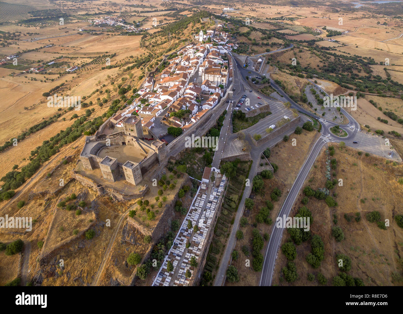 Monsaraz Portugal Luftaufnahme der ummauerten mittelalterlichen Dorf Stockfoto