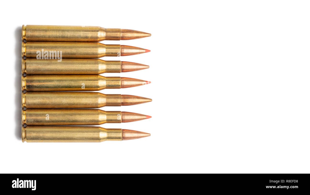 Intermediate Patronen isoliert auf weißem Hintergrund mit Schatten. Platz kopieren, Richtungsvektor Stockfoto