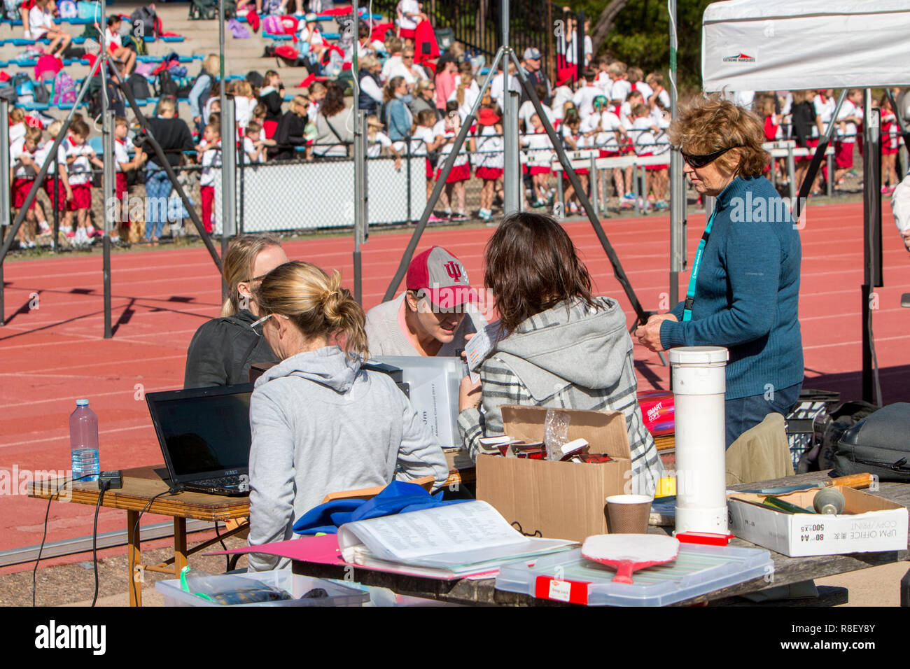 Grundschule Sport Tag und Leichtathletik Veranstaltungen in Sydney, Australien Stockfoto