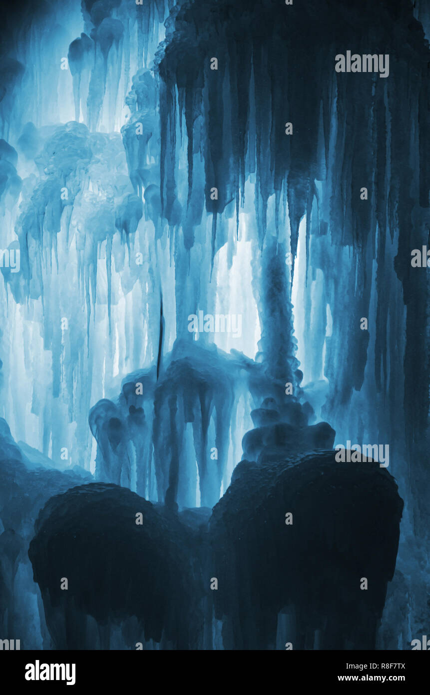 Blaues Eis Stockfotos Und Bilder Kaufen Alamy