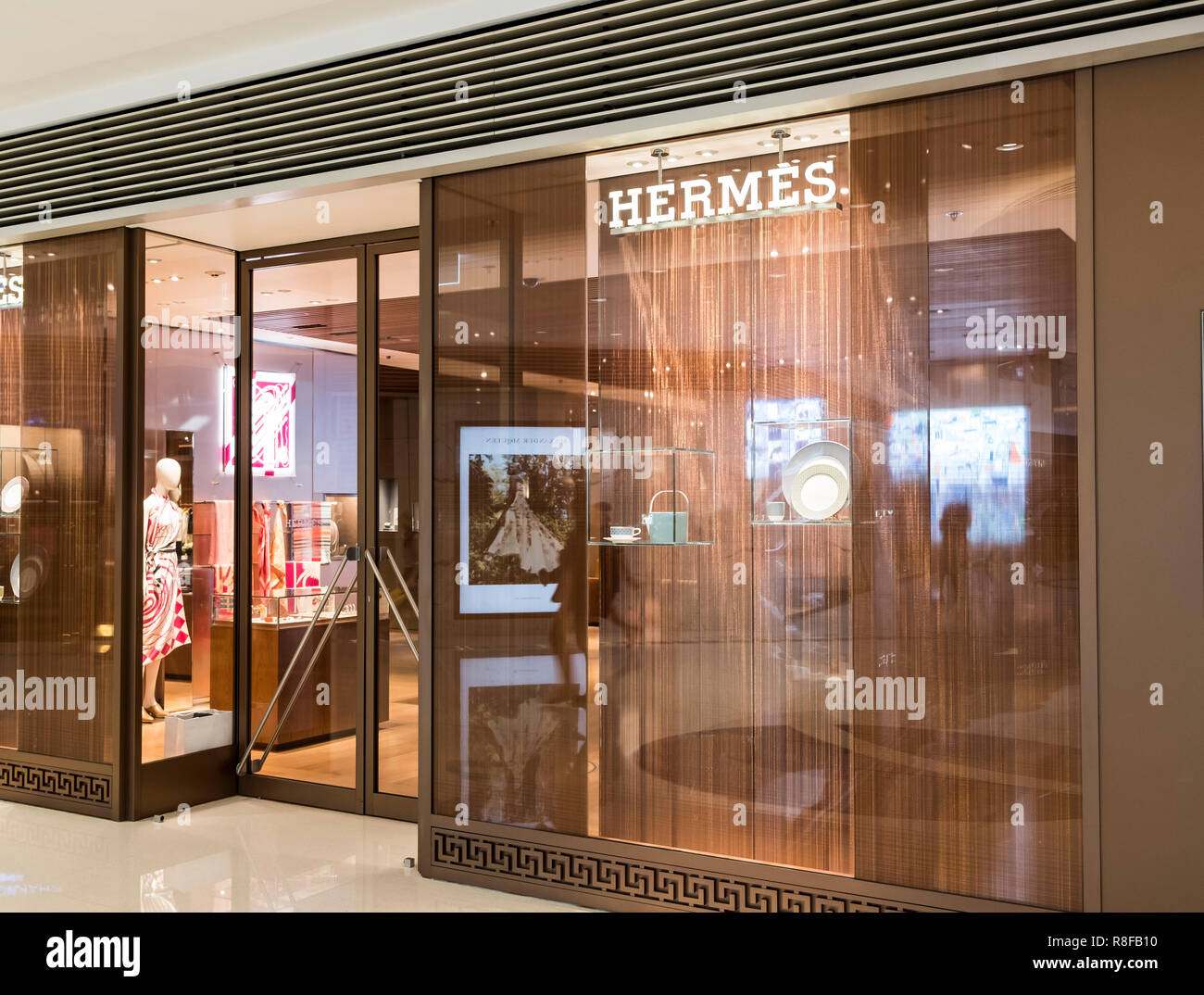 Hermes Geschäft Stockfotos und -bilder Kaufen - Alamy