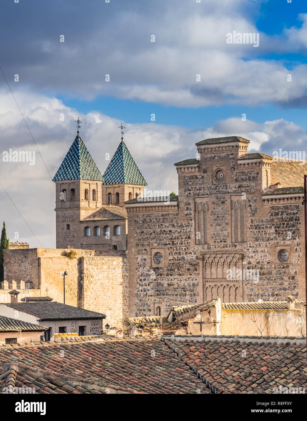 Santiago del Arrabal Kirche in Toledo, Spanien, im Jahre 1245 erbaut - 48 an der Stelle einer älteren Kirche und eine Moschee im Mudejar Stil. Eine Benannte Stockfoto