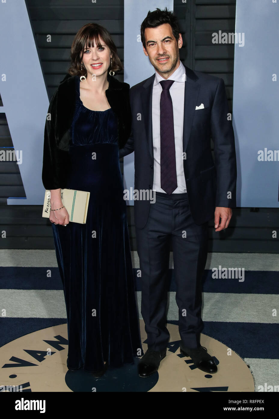 BEVERLY HILLS, Los Angeles, CA, USA - 04. März: Zooey Deschanel, Jacob Pechenik am 2018 Vanity Fair Oscar Party im Wallis Annenberg Center für Darstellende Künste am 4. März 2018 in Beverly Hills, Los Angeles, Kalifornien, Vereinigte Staaten. (Foto von Xavier Collin/Image Press Agency) Stockfoto