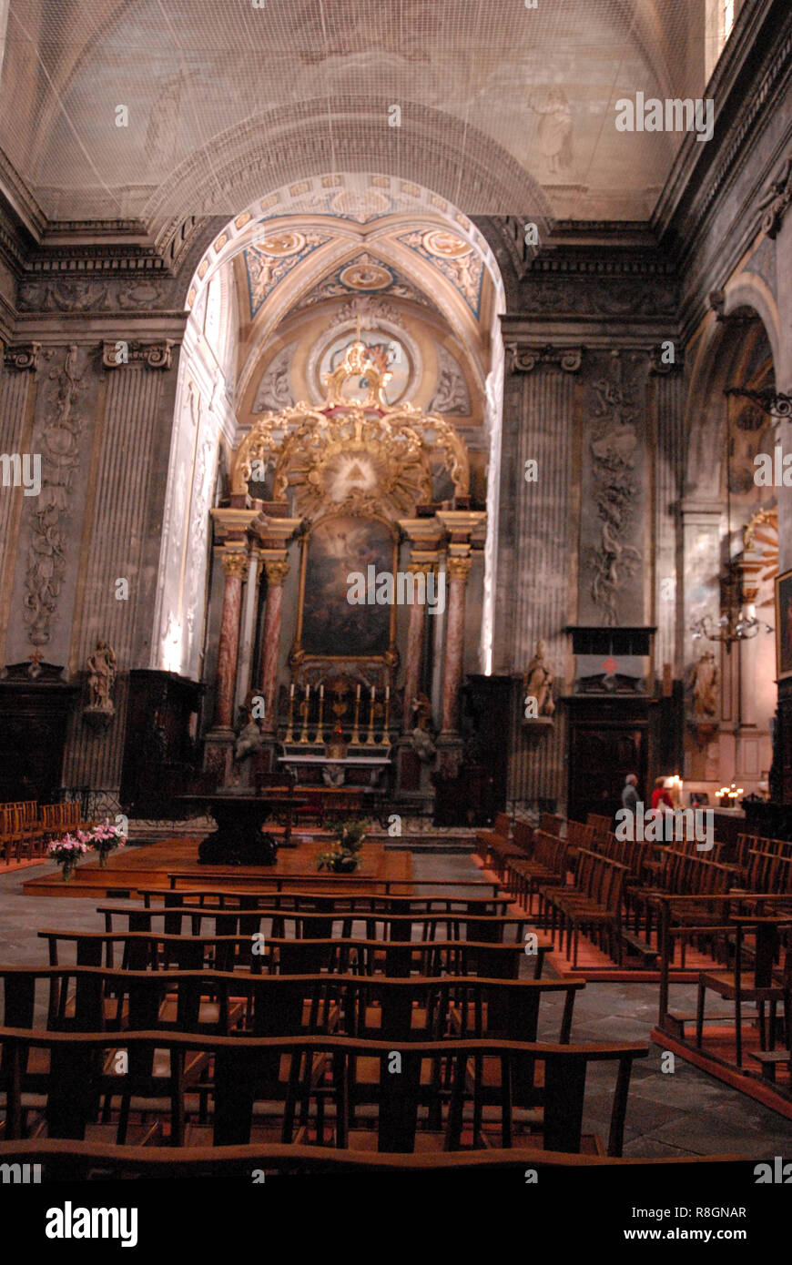 Innenraum von St. Benoit's Kathedrale in Castres ist der Gemeinde, und arrondissement Kapital in den Tarn Abteilung und Occitanie Region im südlichen Franken Stockfoto