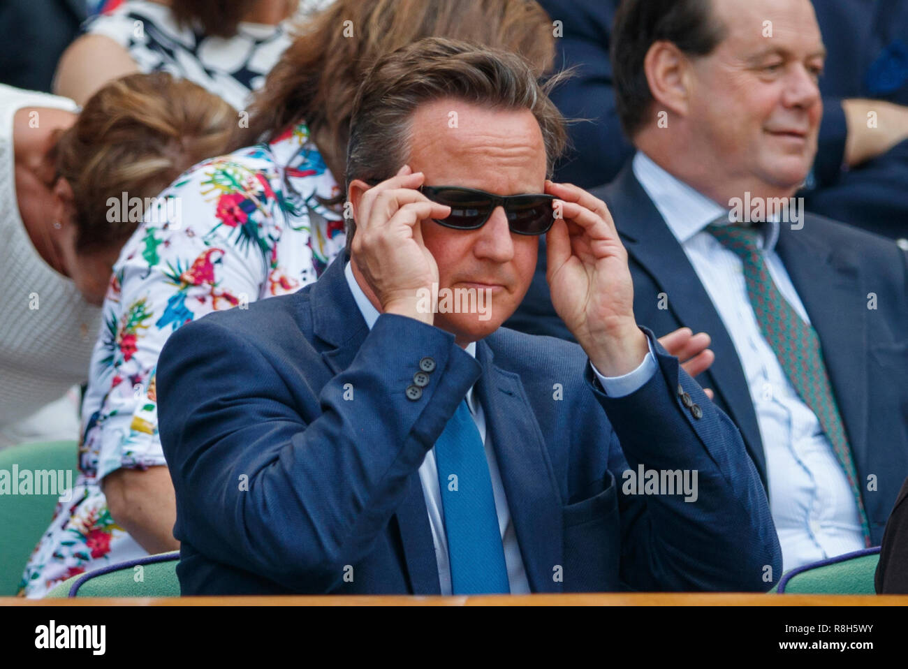 David Cameron Uhren während der Wimbledon Championships 2018 Stockfoto