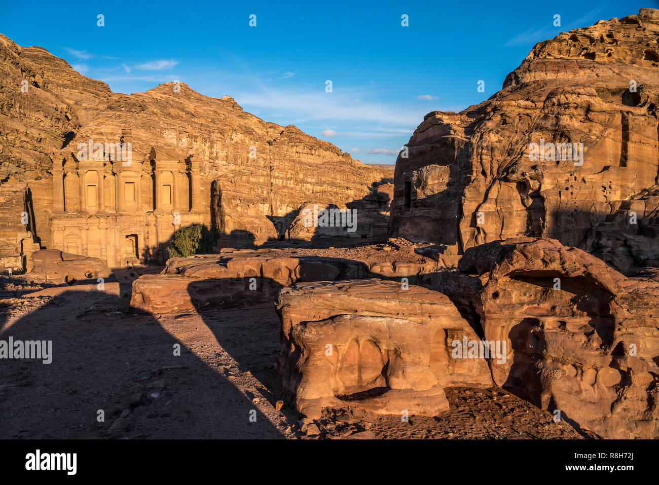 Felsentempel Kloster Ad Deir Petra, Jordanien, Asien | El Deir das Kloster, die antike Stadt Petra, Jordanien, Asien Stockfoto