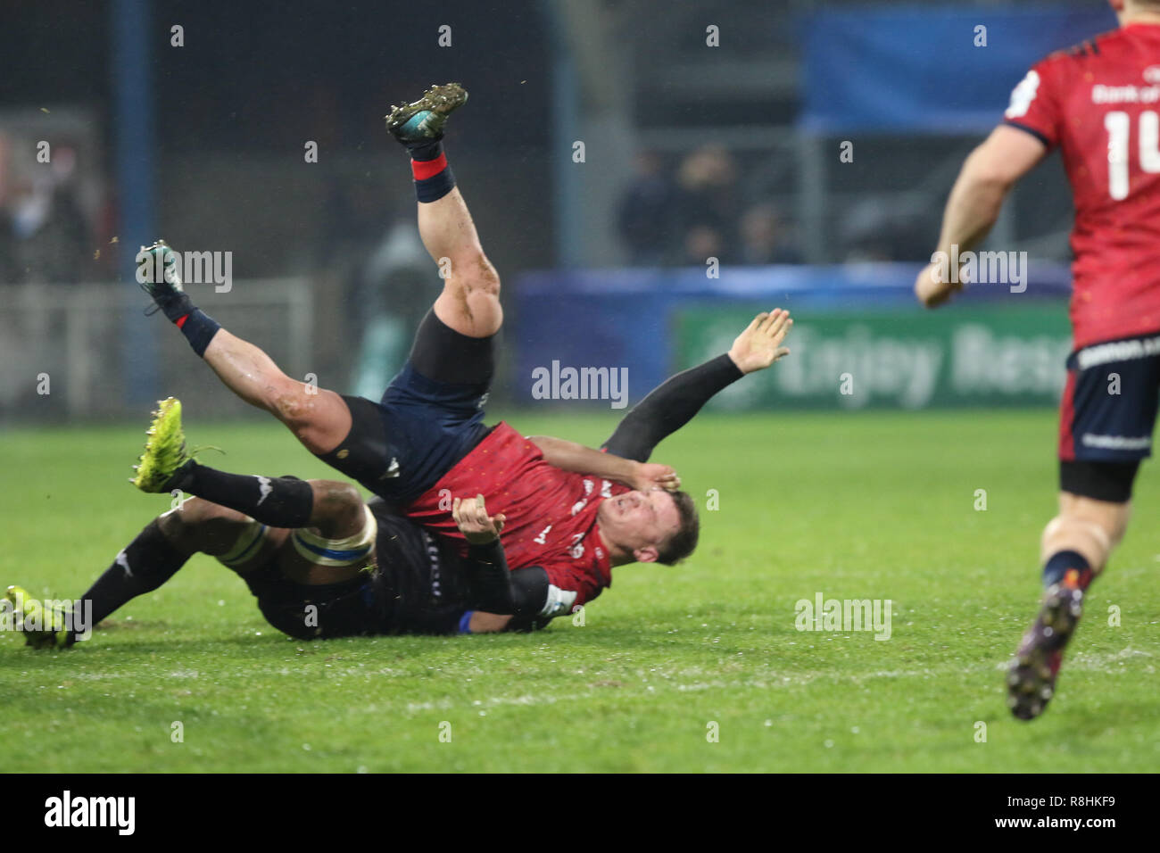 Castres, Frankreich. 15. Dezember 2018 europäischen Champions Cup Rugby. Saison 2018-2019 Castres Olympique versus Munster Rugby Credit: Sebastien Lapeyrere/Alamy Leben Nachrichten. Stockfoto
