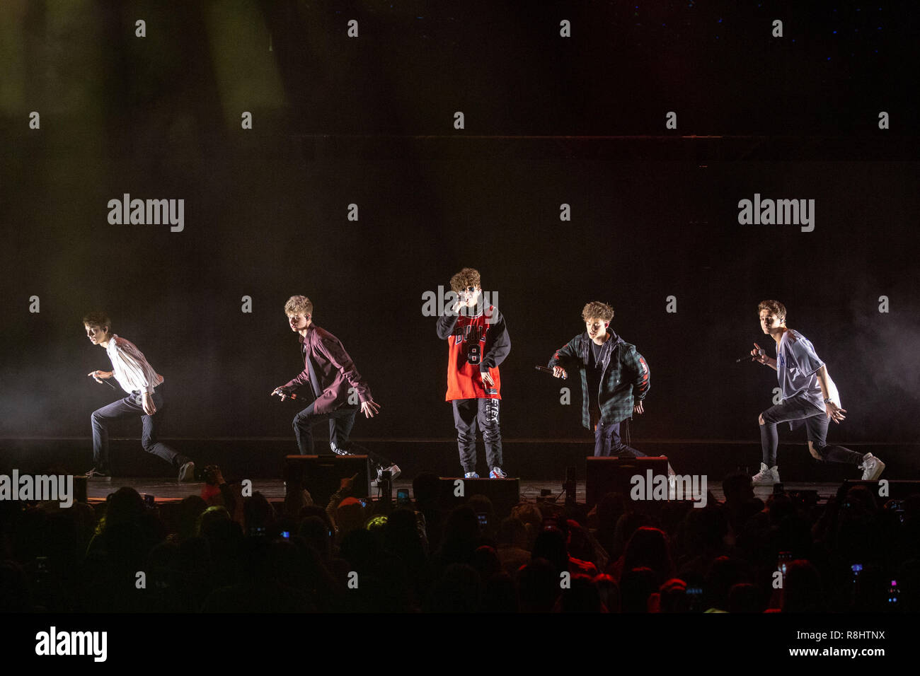 Rosemont, Illinois, USA. 8 Dez, 2018. DANIEL SEAVEY, CORBYN BESSON, JACK AVERY, ZACH HERRON und Jona MARAIS, Warum Wir Nicht bei der B 96 Jingle Bash an der Allstate Arena in Rosemont, Illinois Credit: Daniel DeSlover/ZUMA Draht/Alamy leben Nachrichten Stockfoto