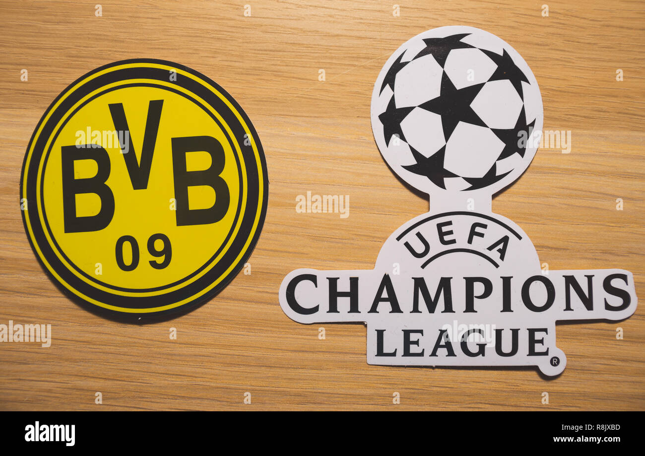 15. Dezember 2018. Nyon Schweiz. Das Logo der Fußball-Club Borussia Dortmund  und die UEFA Champions League Stockfotografie - Alamy