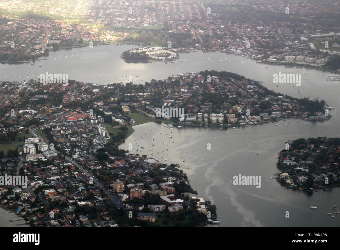 Blick auf den Hafen von Sydney mit der Halbinsel Stockfoto