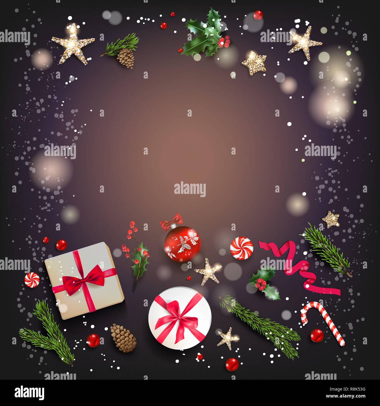 Urlaub Karte mit Weihnachtsschmuck und Kugeln, Sterne, Geschenkboxen, Tannenbaum Äste auf Violett Hintergrund. Weihnachten Quadrat festliche Vorlage. Stock Vektor