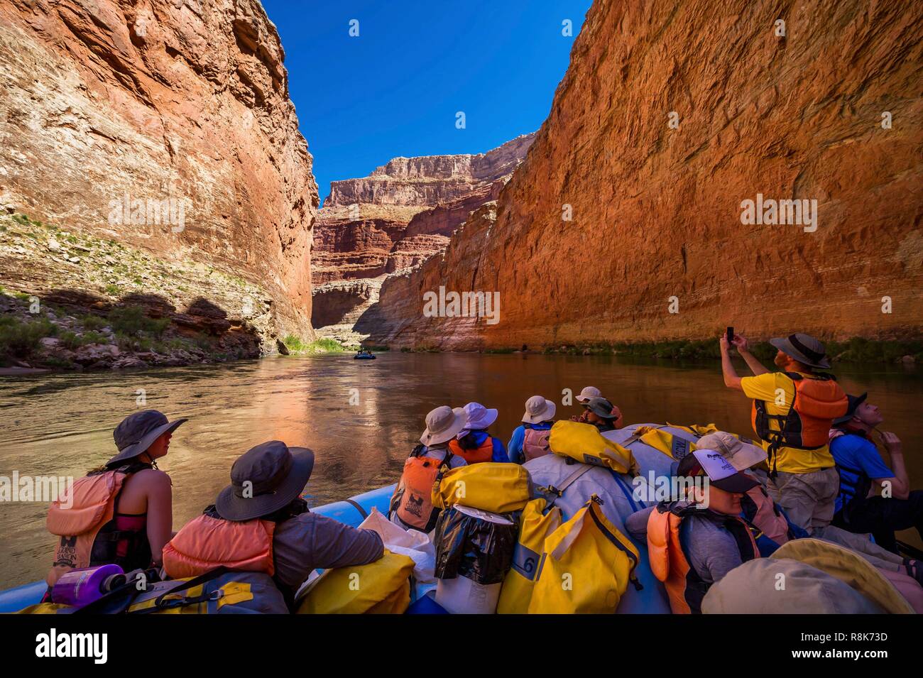 United States, Arizona, der Grand Canyon National Park, Rafting auf dem Colorado River zwischen Lee's Ferry in der Nähe von Page und Phantom Ranch, rote Höhle, Vermillion Cliffs Stockfoto