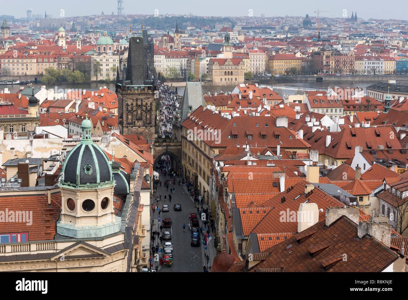 Tschechische Republik, Mittelböhmen, Prag, historischen Zentrum als Weltkulturerbe der UNESCO, die Karlsbrücke (Karluv Most) über den Fluss Vitava Stockfoto