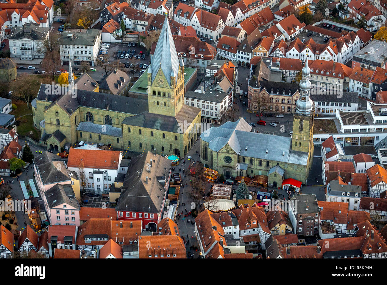 Luftaufnahme, Rathaus, der Kirche St. Peter, St. Patrokli Dom, Weihnachtsmarkt, Petrikirchhof, Cathedral Square, Altstadt Soest, Soest, Soester Stockfoto
