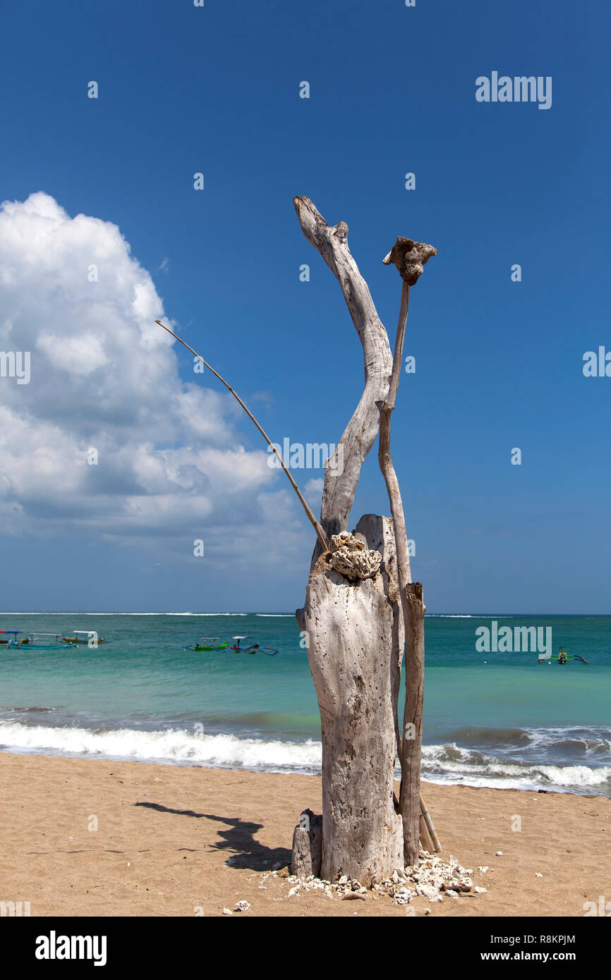 Indonesien ist auch einen Blick auf den berühmten Strand von Kuta Beach auf Bali. Stockfoto