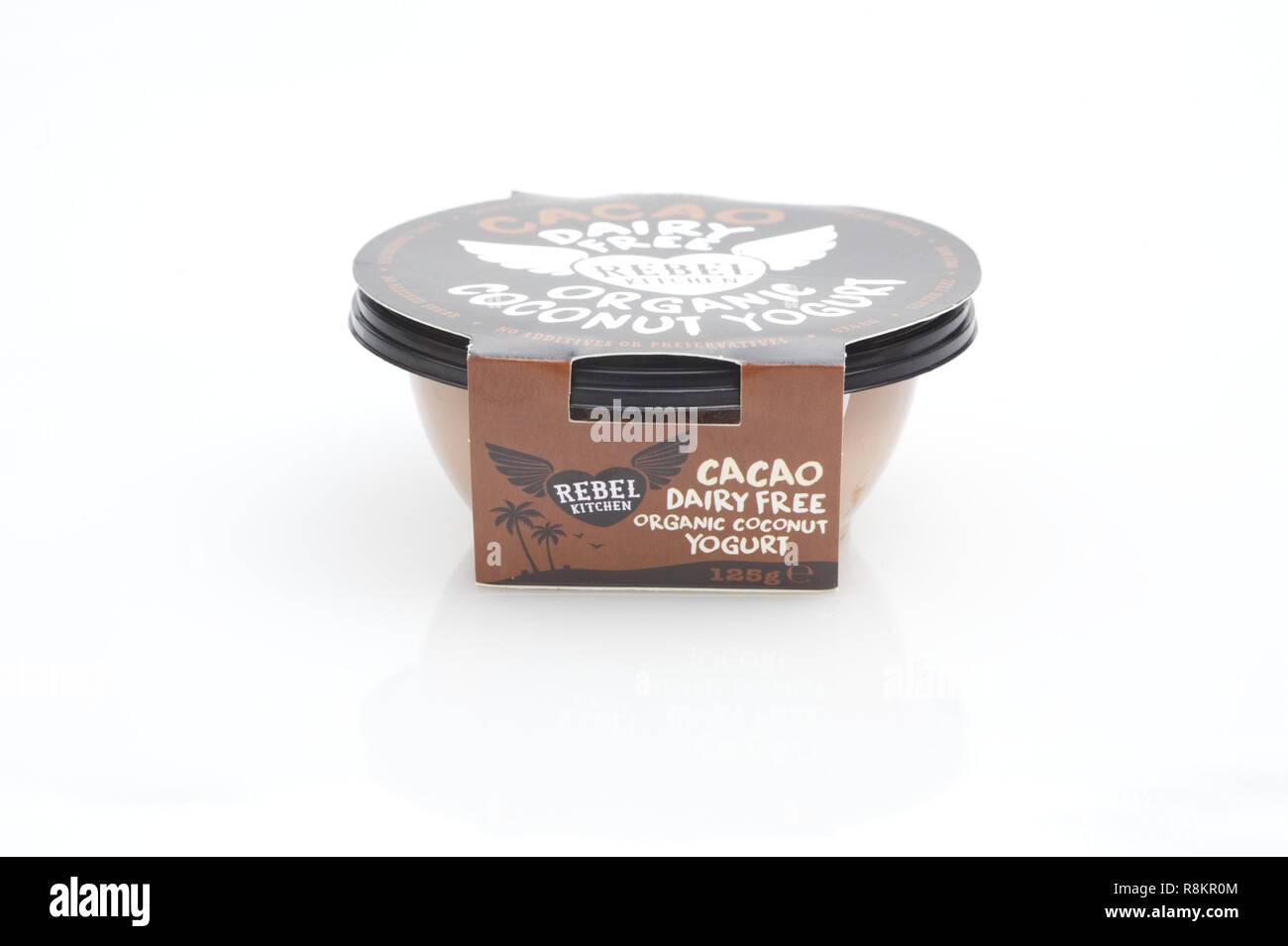 Ohne Milchprodukte Bio Kokos Joghurt. Stockfoto