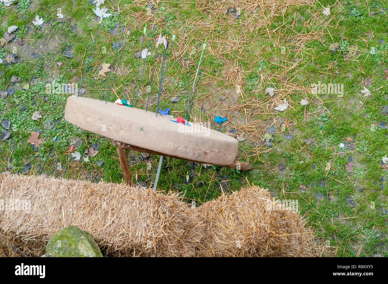 Jährliche Mittelalter Festival in der Stadt Vic, 2018, Target Shooting mit Pfeilen, Vic, Katalonien, Spanien Stockfoto