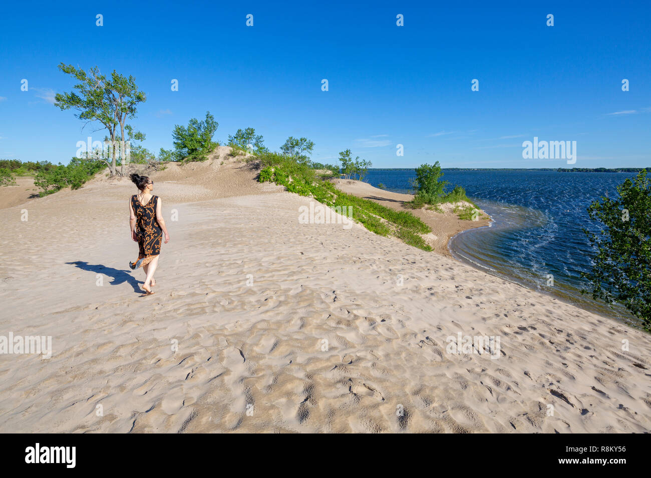 Kanada Provinz Ontario Prince Edward County Sandbanks Provincial Park Dunen Strand Auch Als West Lake Beach Bekannt Die Dunen Zu Fuss Stockfotografie Alamy