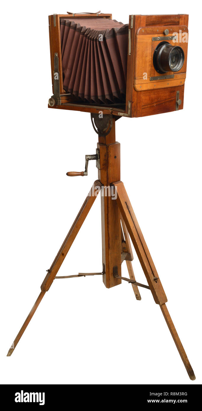 Vintage Holz klappbare Kamera auf Stativ Stockfoto